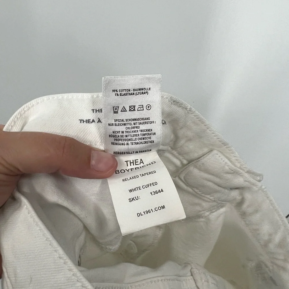 DL1961 Thea Boyfriend Relaxed Tapered Jeans White 27”